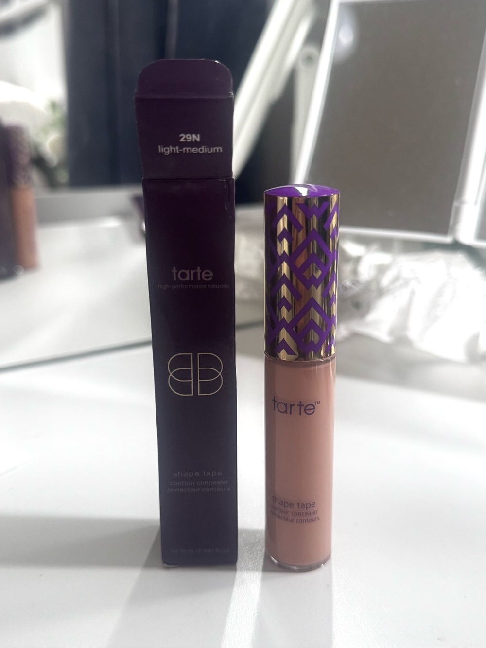NEW✨TARTE CONCEALER - Picture 2 of 3